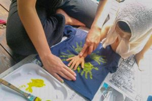 えのぐペタペタ☆Tシャツペイント